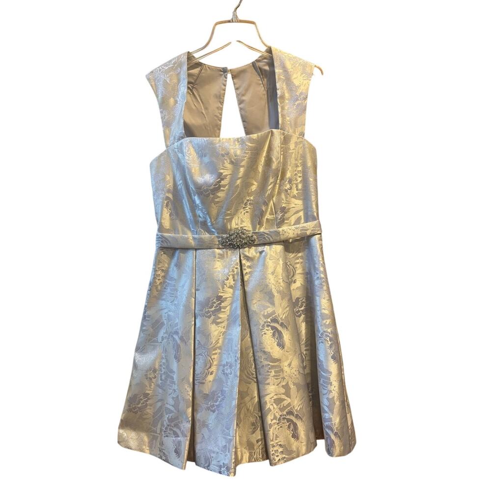 Xscape Dazzling Gold Silver Brocade Holiday Cocktail Knee Length Dress Size 12